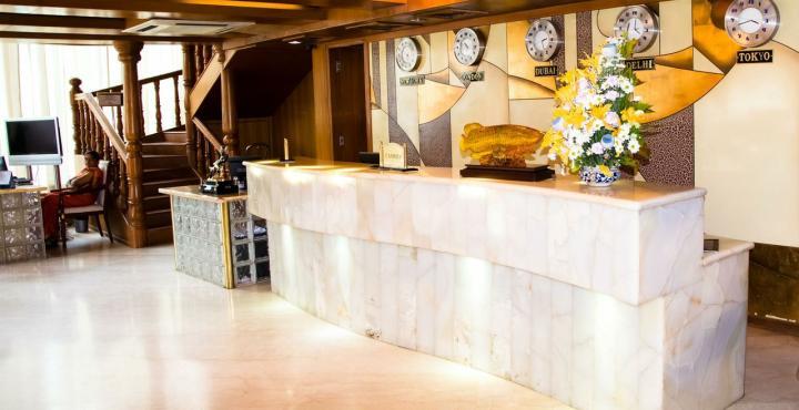 The Shelton Grand Hotel Bangalore Luaran gambar