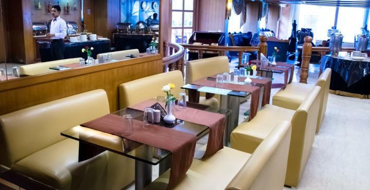 The Shelton Grand Hotel Bangalore Luaran gambar