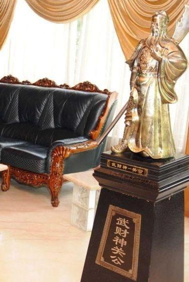 The Shelton Grand Hotel Bangalore Luaran gambar